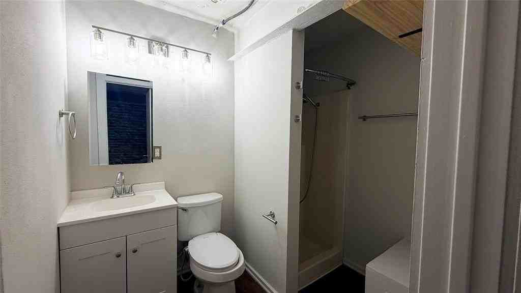 2501 S Harwood St #6 - Photo 5 of 5