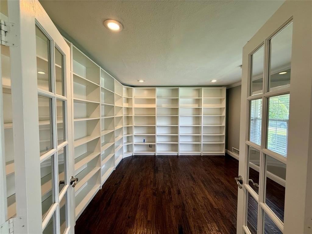 13455 Mill Grove Ln - Photo 5 of 39