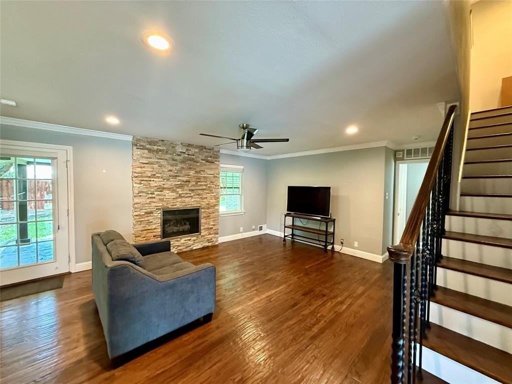 13455 Mill Grove Ln - Photo 7 of 39