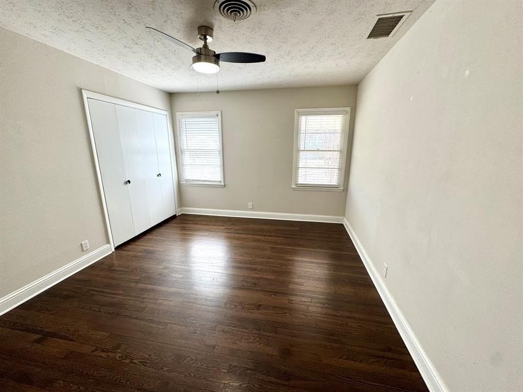 112 Savannah St - Photo 6 of 20