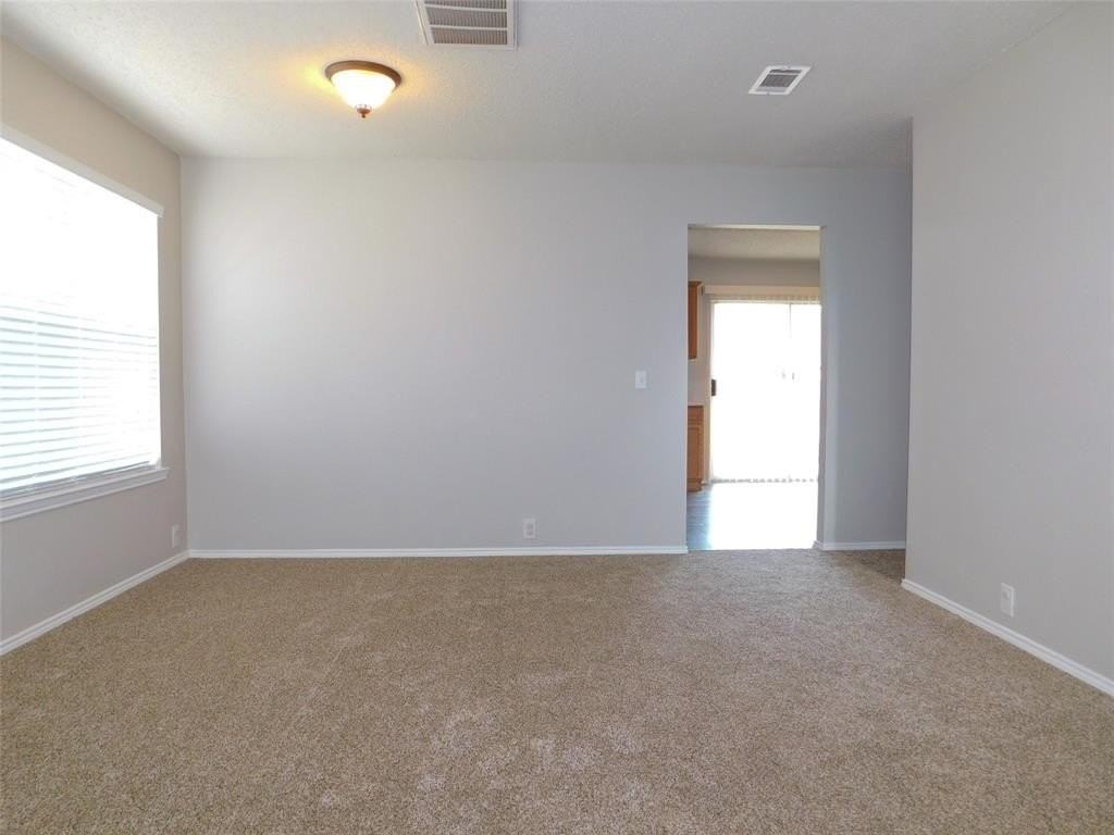 4204 Sonoma Dr - Photo 5 of 29