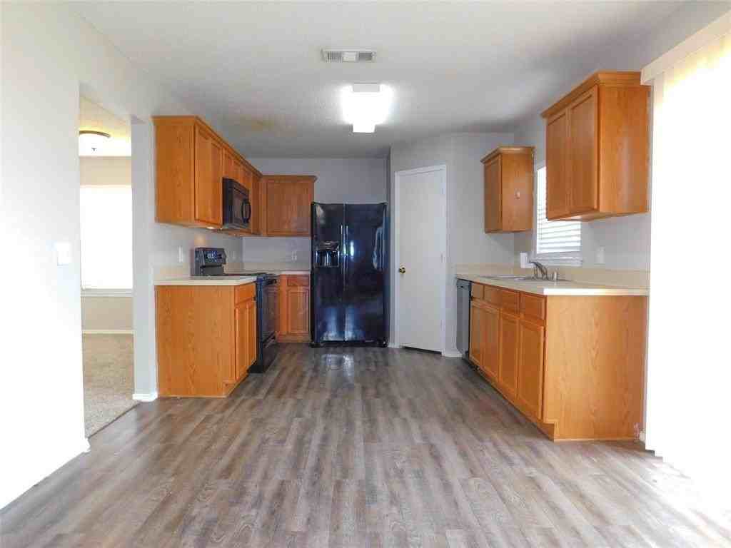 4204 Sonoma Dr - Photo 6 of 29