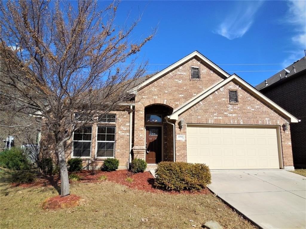13713 Bluebell Dr - Photo 3 of 24