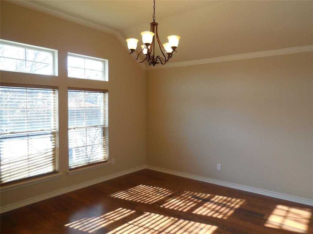13713 Bluebell Dr - Photo 5 of 24