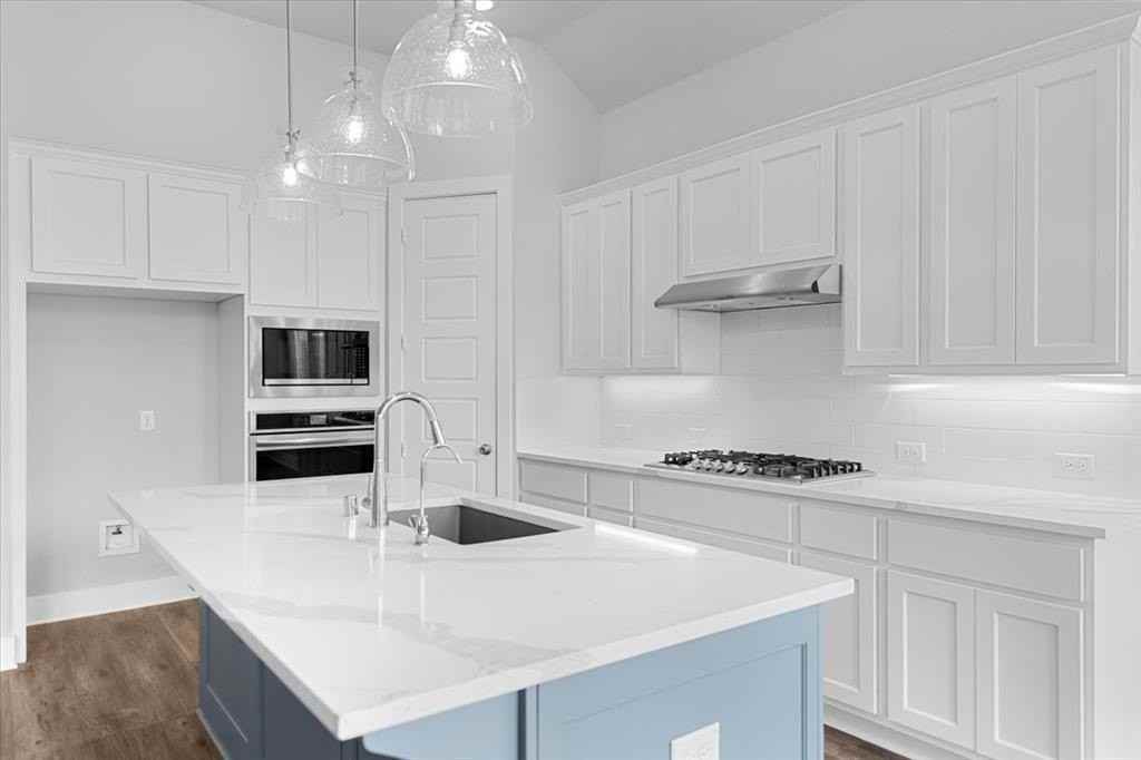 3011 Armstrong Ave - Photo 5 of 39