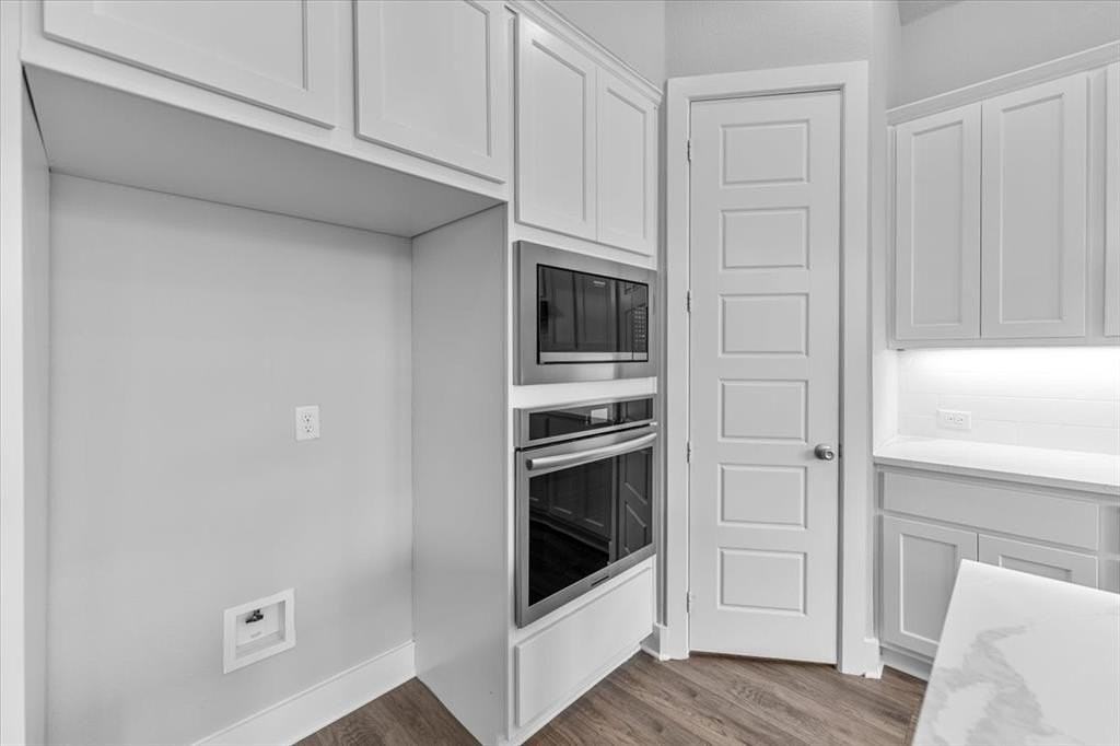 3011 Armstrong Ave - Photo 7 of 39