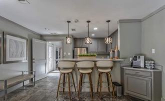 800 E Ash Ln - Photo 1 of 1