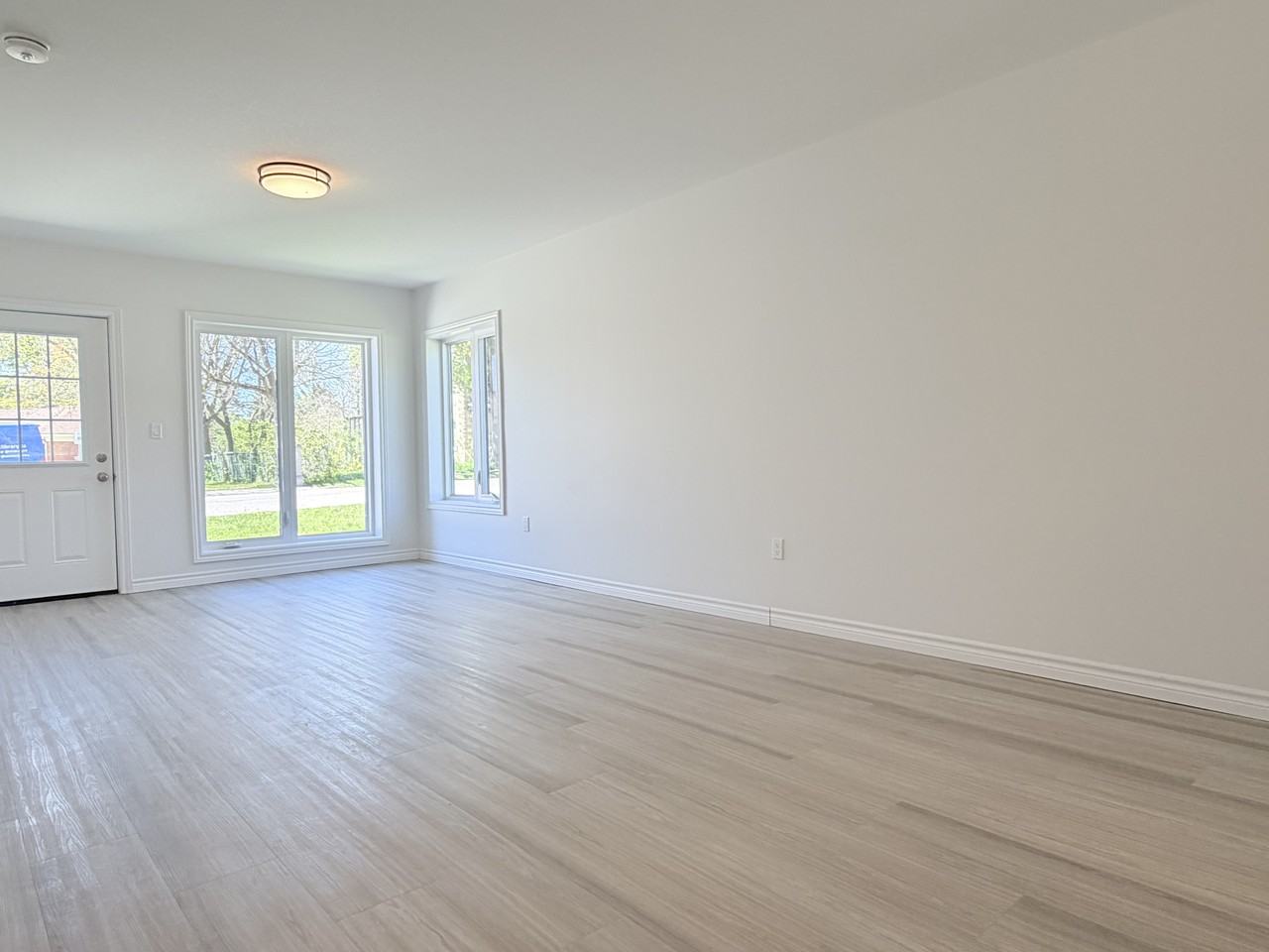 3250 River St #1 - Photo 5 of 23