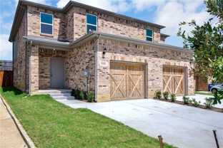 300 Woodgrove Dr - Photo 1 of 1