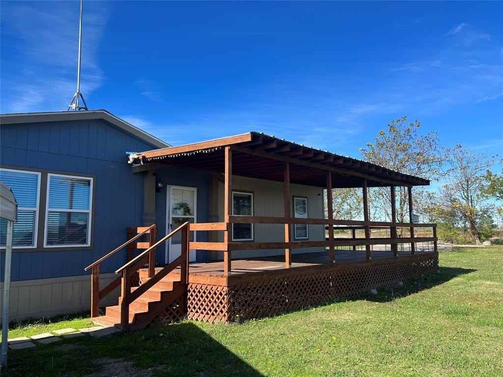 4251 Private Road 5081 - Photo 2 of 22