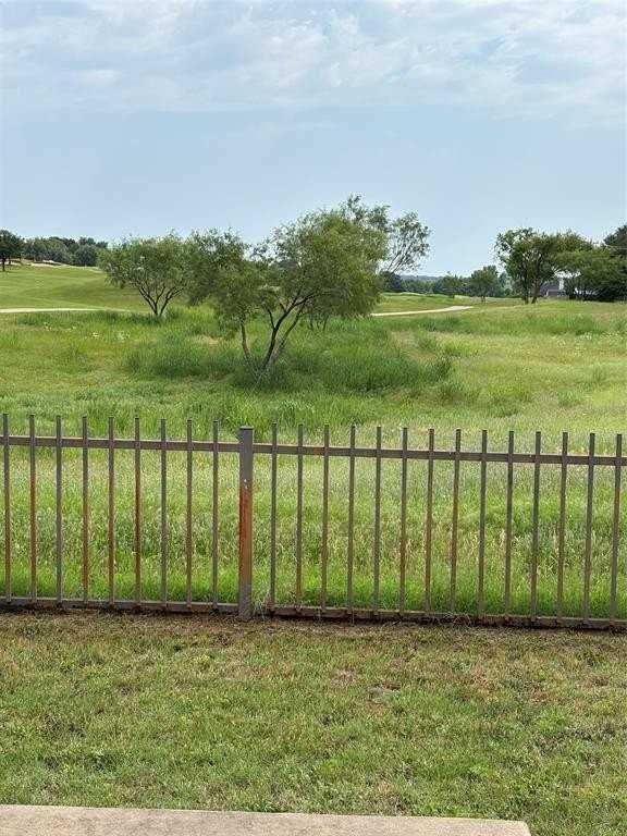 1618 Summer Hill Ct - Photo 3 of 13