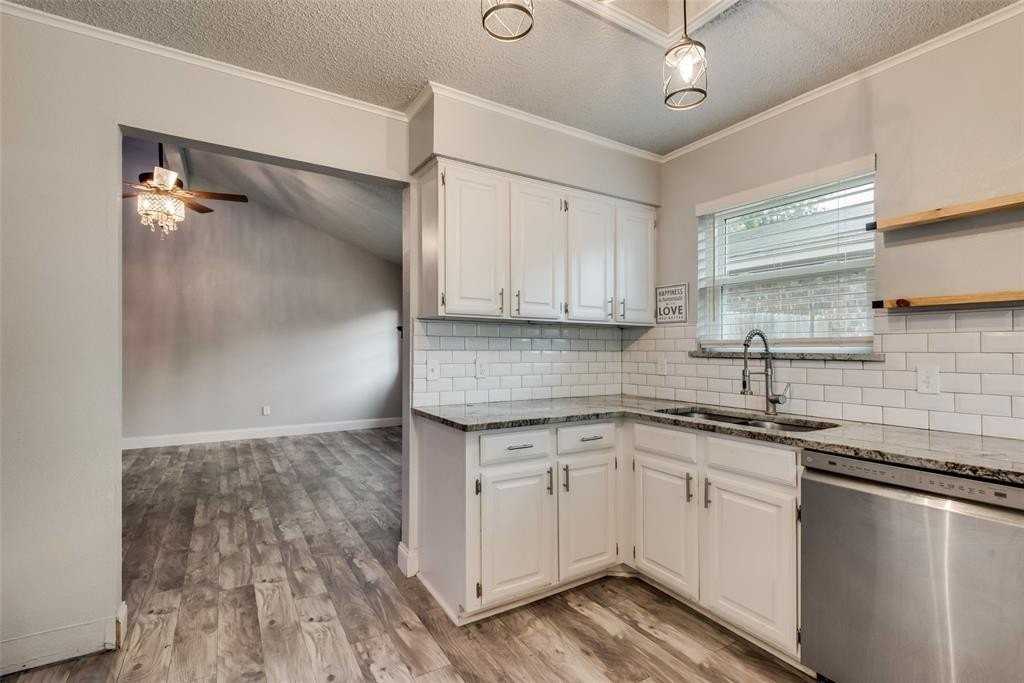 1002 Canary Ln - Photo 6 of 17