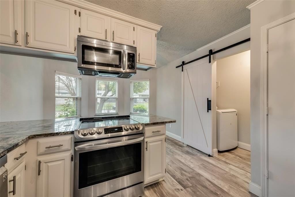 1002 Canary Ln - Photo 7 of 17