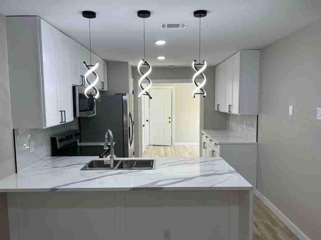 511 Amber Ln - Photo 5 of 29
