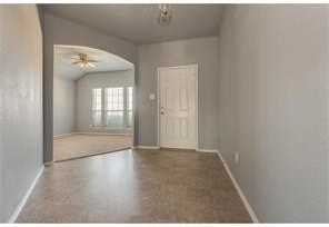 5313 Beacon Ln - Photo 3 of 21