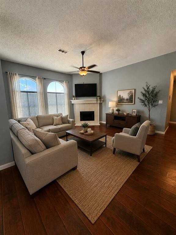 1115 Chancellorsville Pkwy - Photo 4 of 17