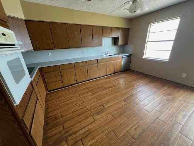 422 Sandy Trl - Photo 6 of 11