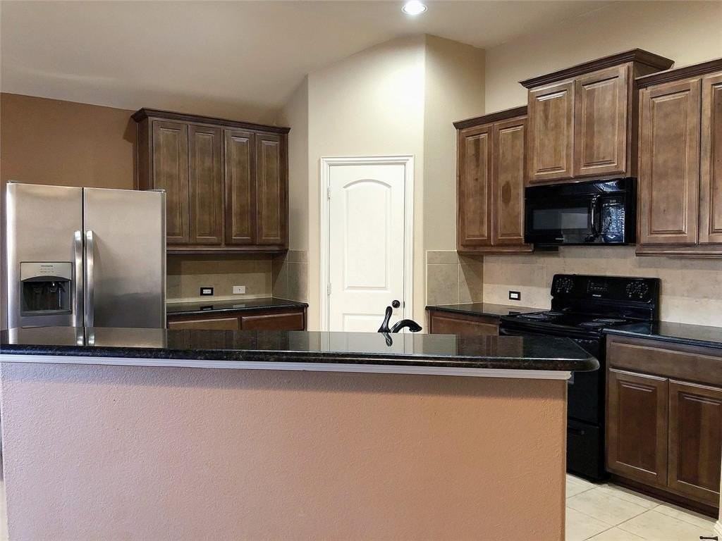 1414 Thibodaux Dr - Photo 6 of 20