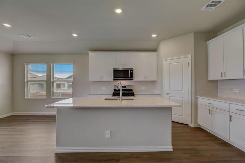 245 Lost Creek Trl - Photo 2 of 32