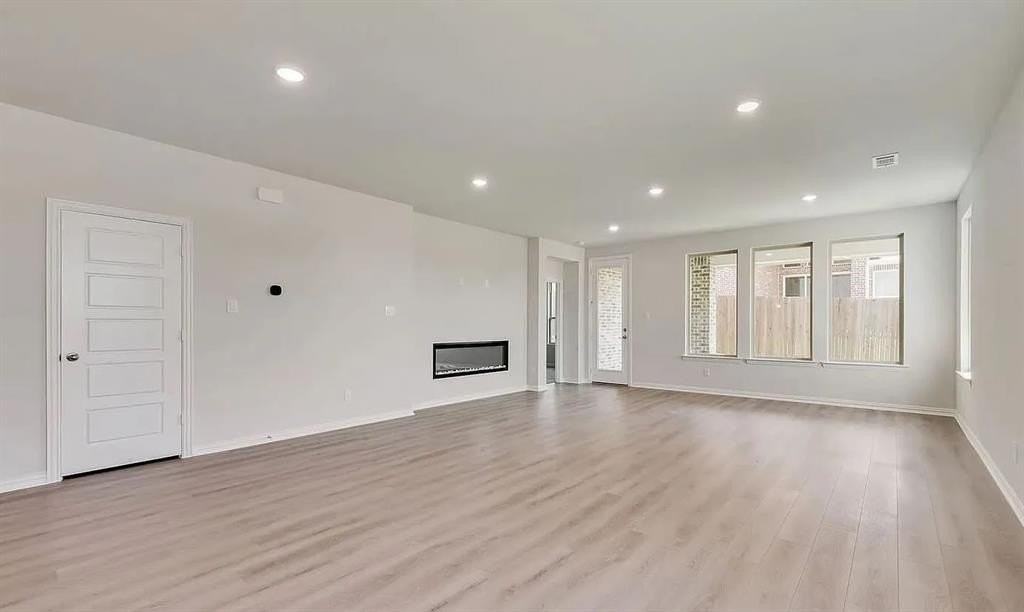 3317 Loftwood Ln - Photo 3 of 17