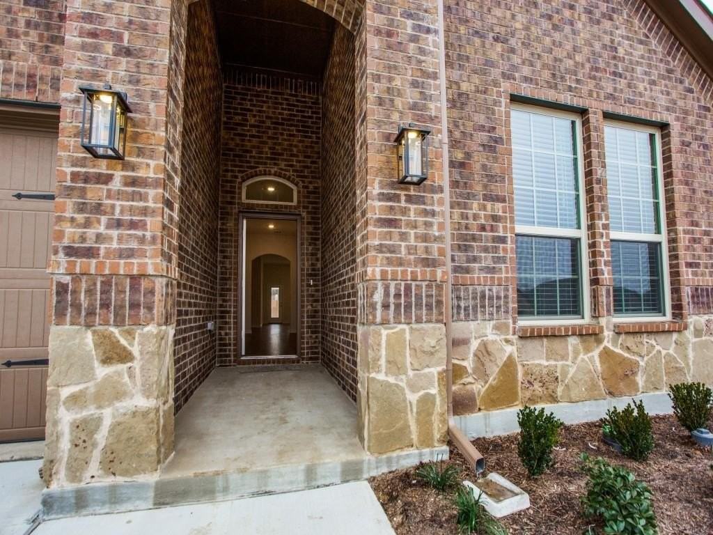 123 Lakeview Cir - Photo 4 of 36