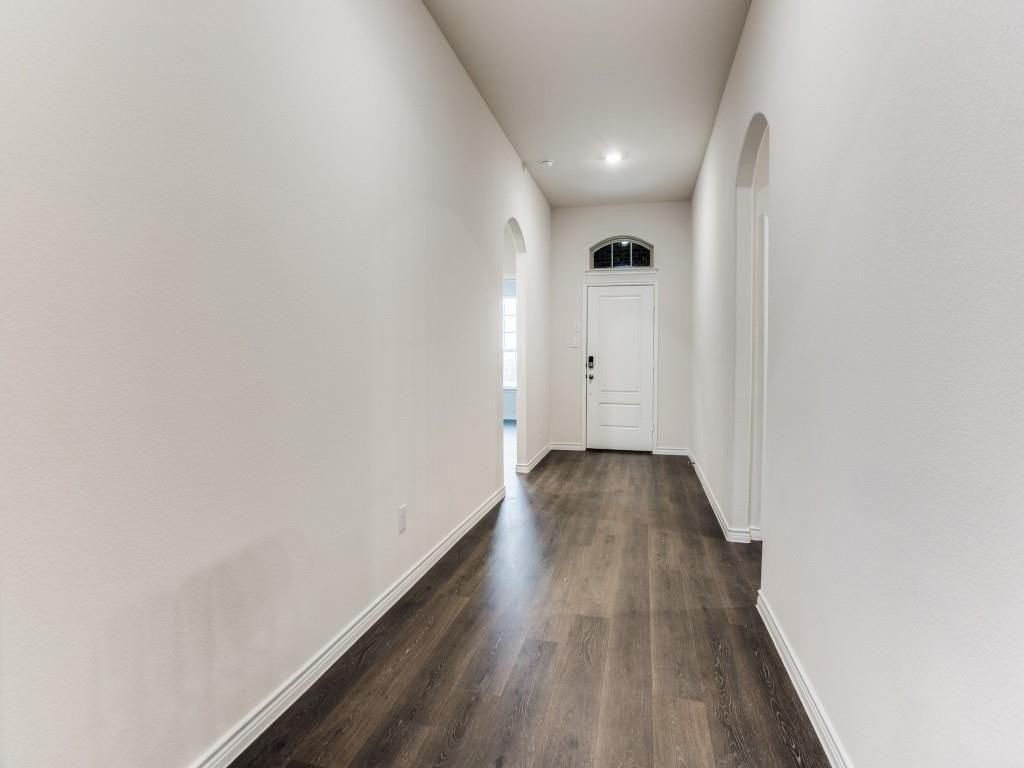 123 Lakeview Cir - Photo 6 of 36