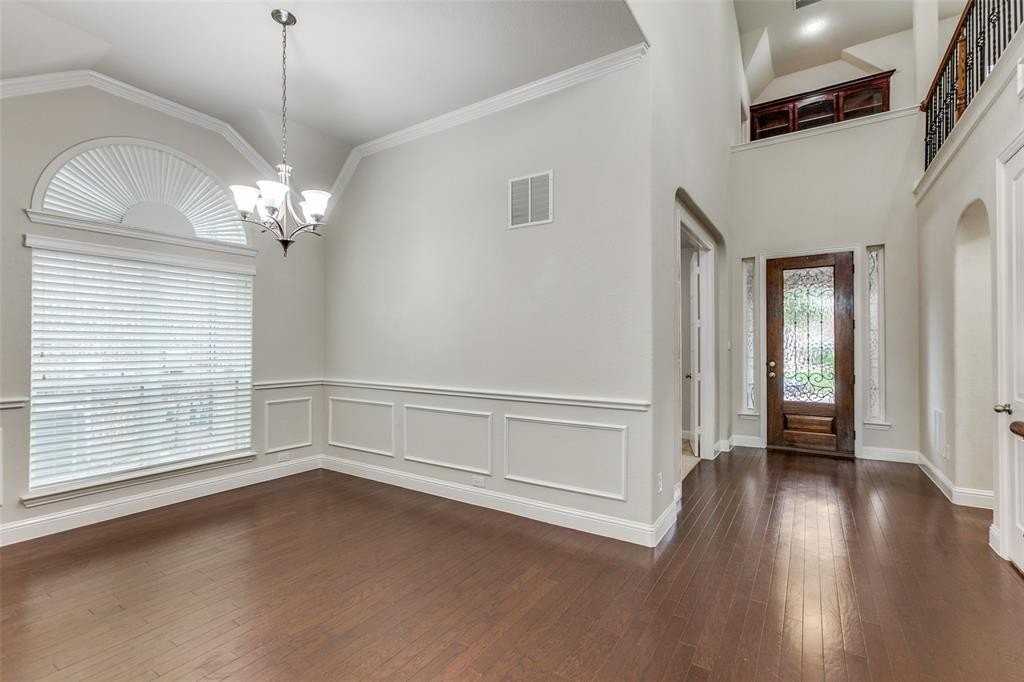 13066 Avanti Dr - Photo 4 of 25