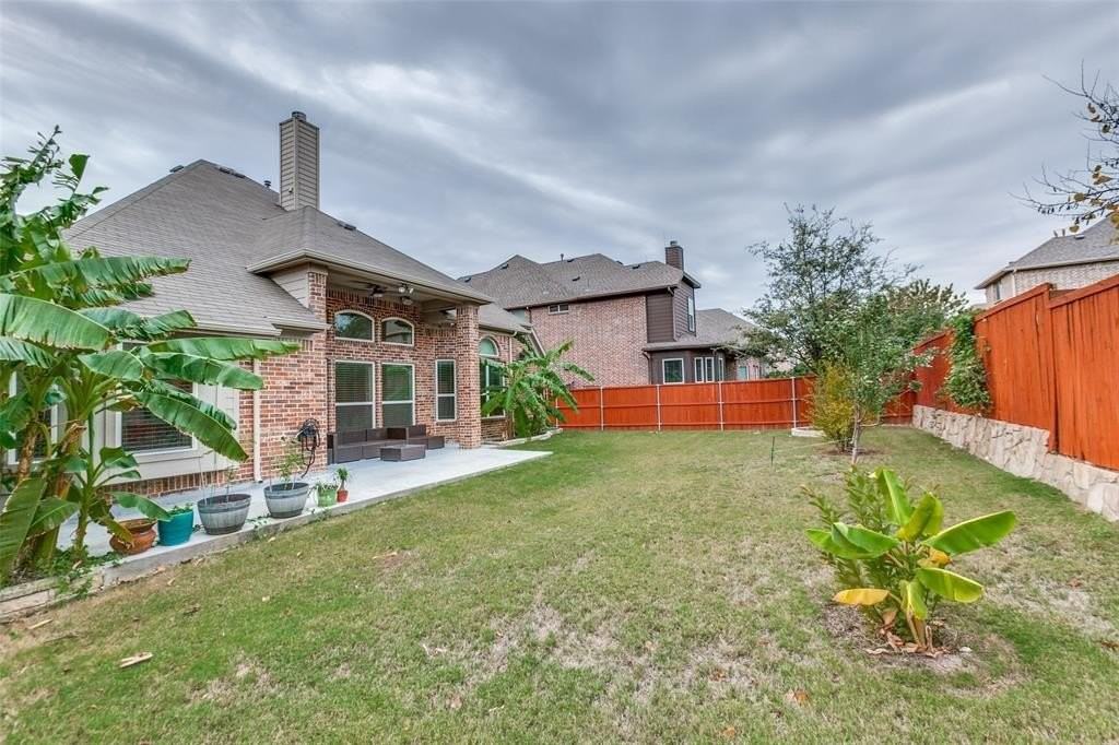 13066 Avanti Dr - Photo 5 of 25