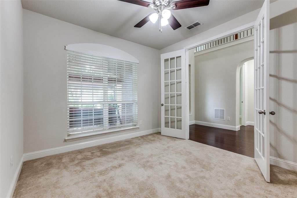 13066 Avanti Dr - Photo 7 of 25