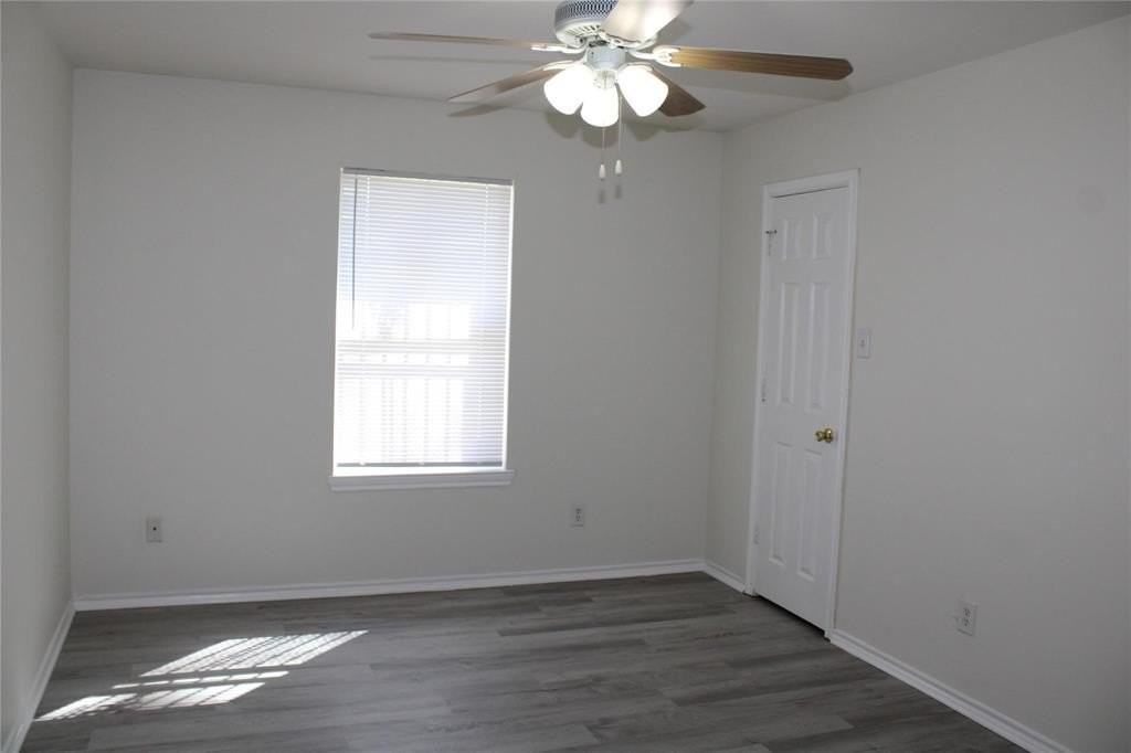 1706 Caravan Trl - Photo 5 of 21