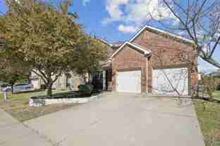 813 Lake Forest Trl - Photo 1 of 1