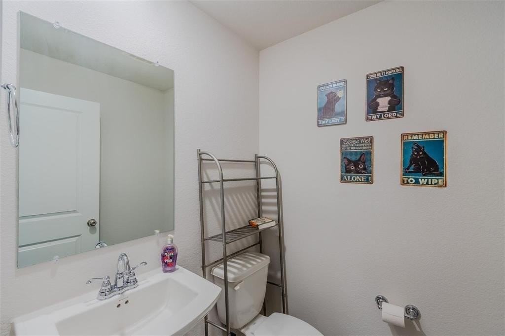1661 Timpson Dr - Photo 6 of 19