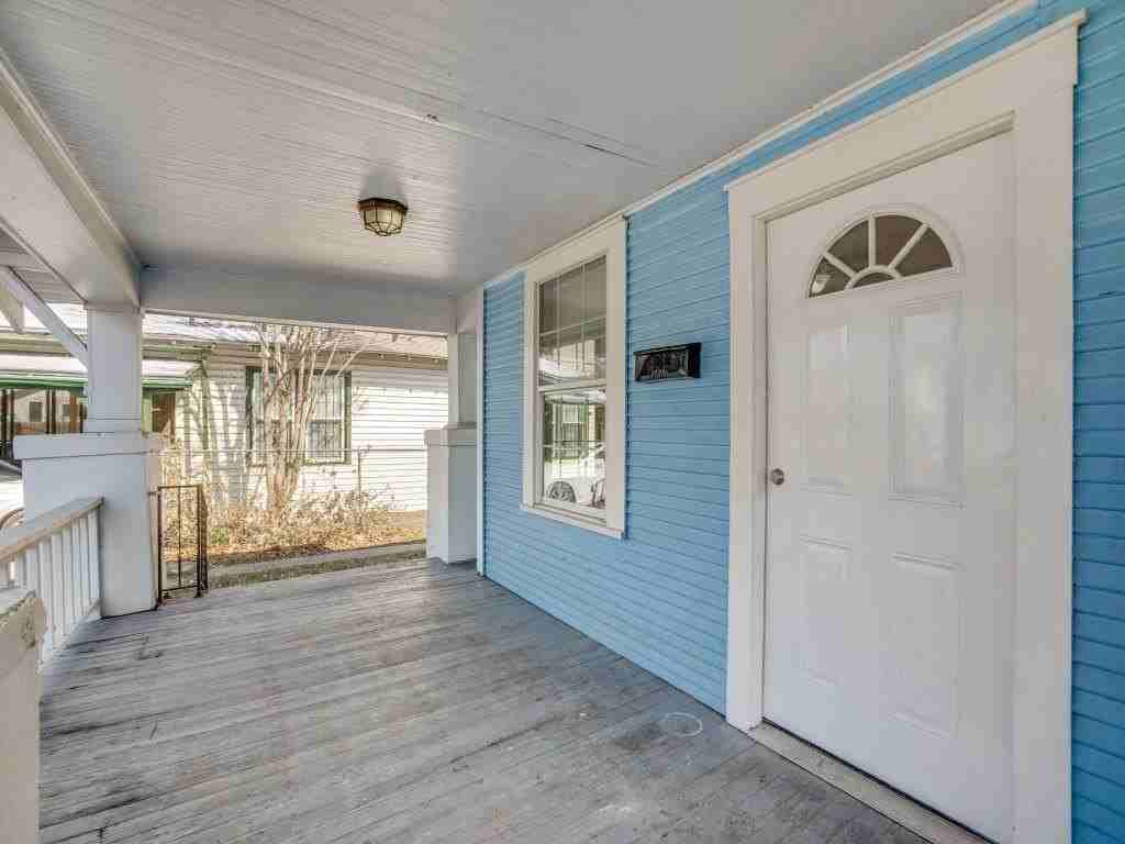 1630 Poplar St - Photo 2 of 20