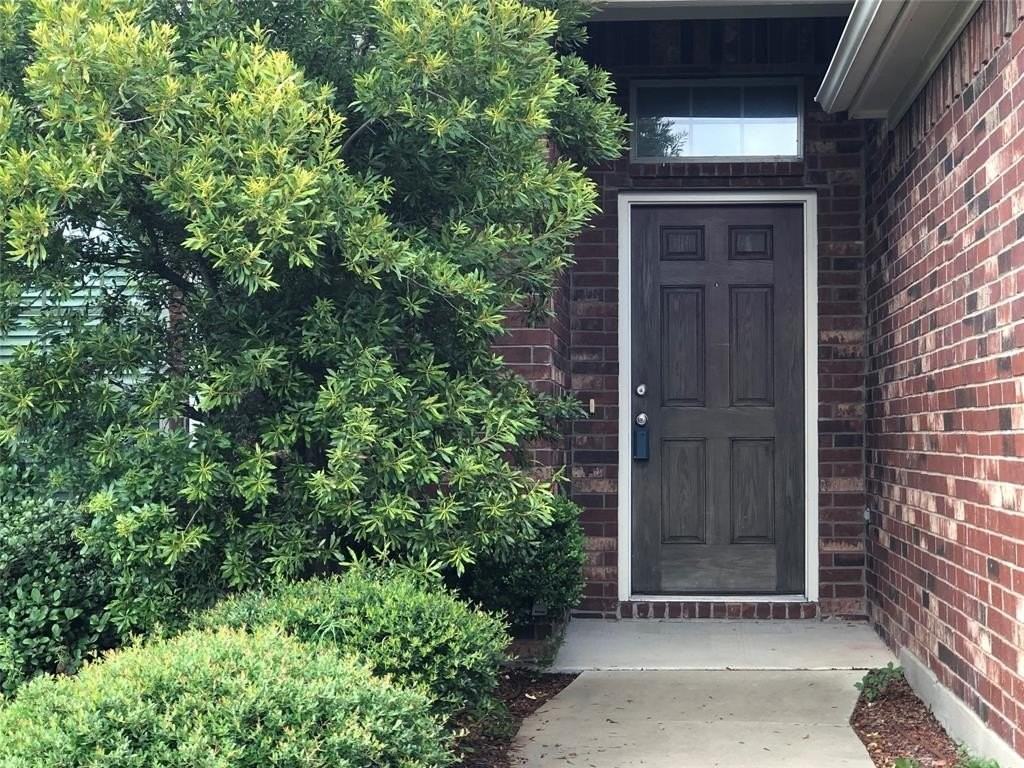 5004 Diamond Peak Ct - Photo 2 of 21