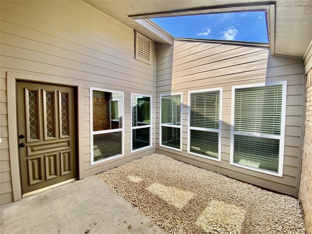 2023 Springwood Pl #A - Photo 2 of 7
