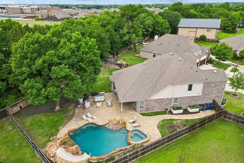 2200 Mountain Creek Ct - Photo 3 of 39