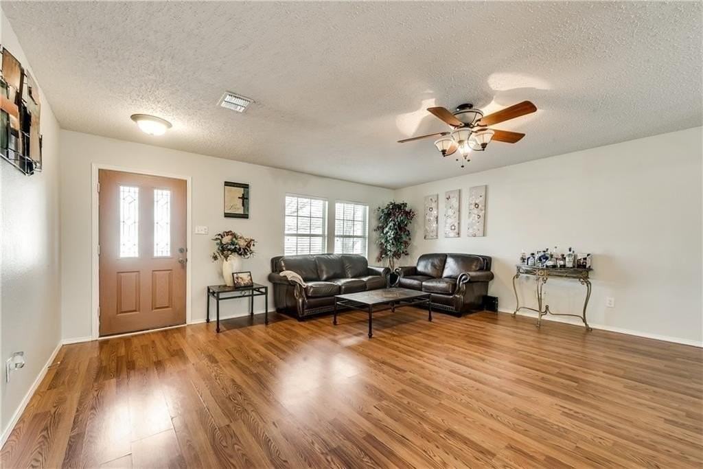 4017 Thoroughbred Trl - Photo 4 of 24