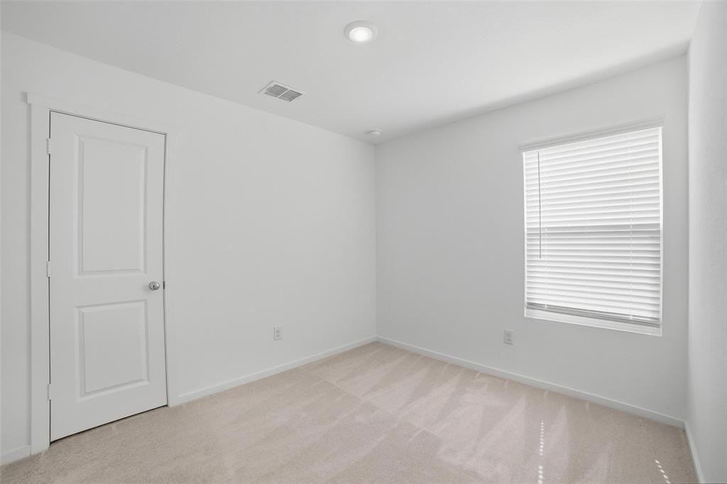 6225 Kingfisher Way - Photo 3 of 24
