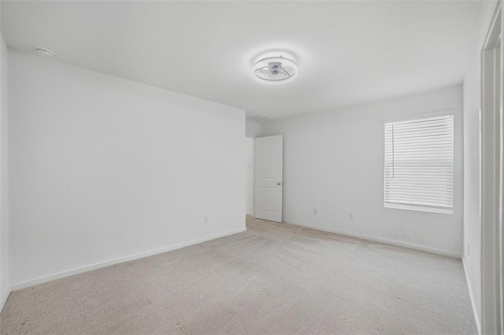 6225 Kingfisher Way - Photo 7 of 24