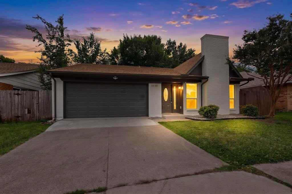 2210 Placid Dr - Photo 2 of 39