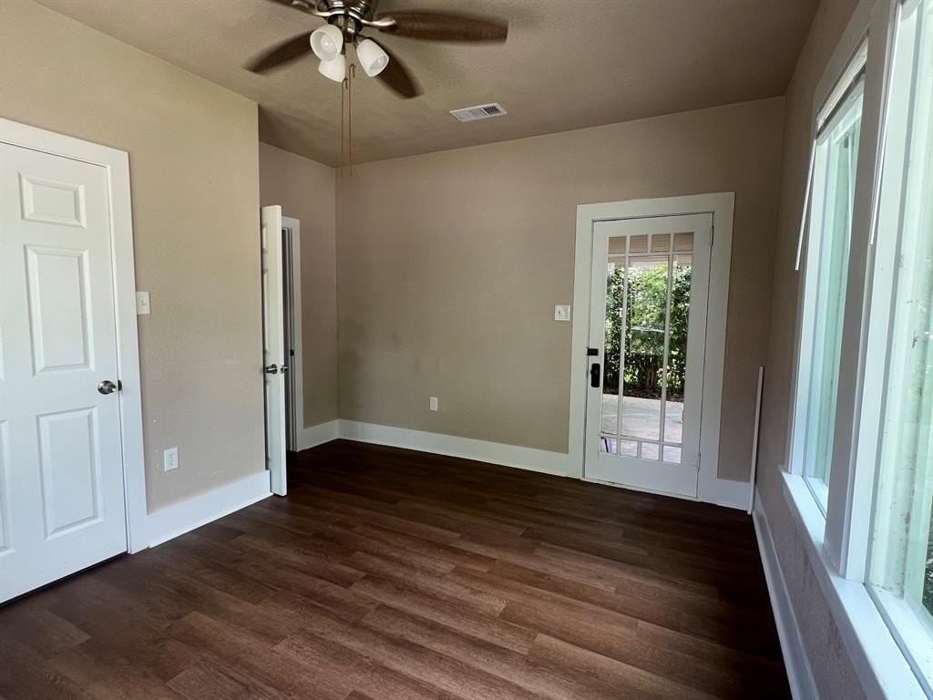 1709 Durham Ave - Photo 6 of 18