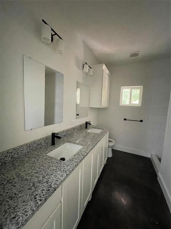 722 E Woodard St - Photo 7 of 10