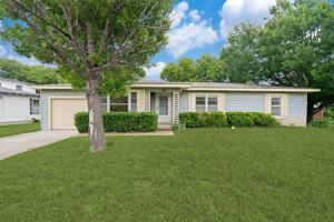 featured image of 1316 Eastview Dr