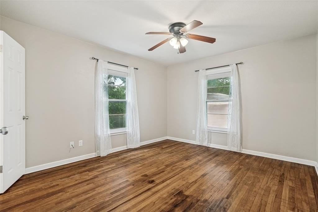 1316 Eastview Dr - Photo 7 of 12