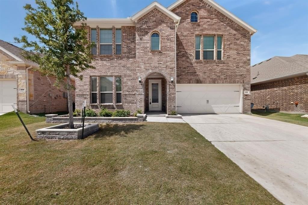 212 Invermore Dr - Photo 2 of 40