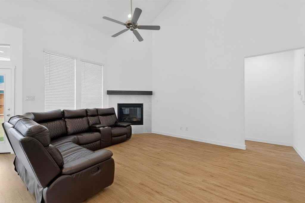 212 Invermore Dr - Photo 5 of 40