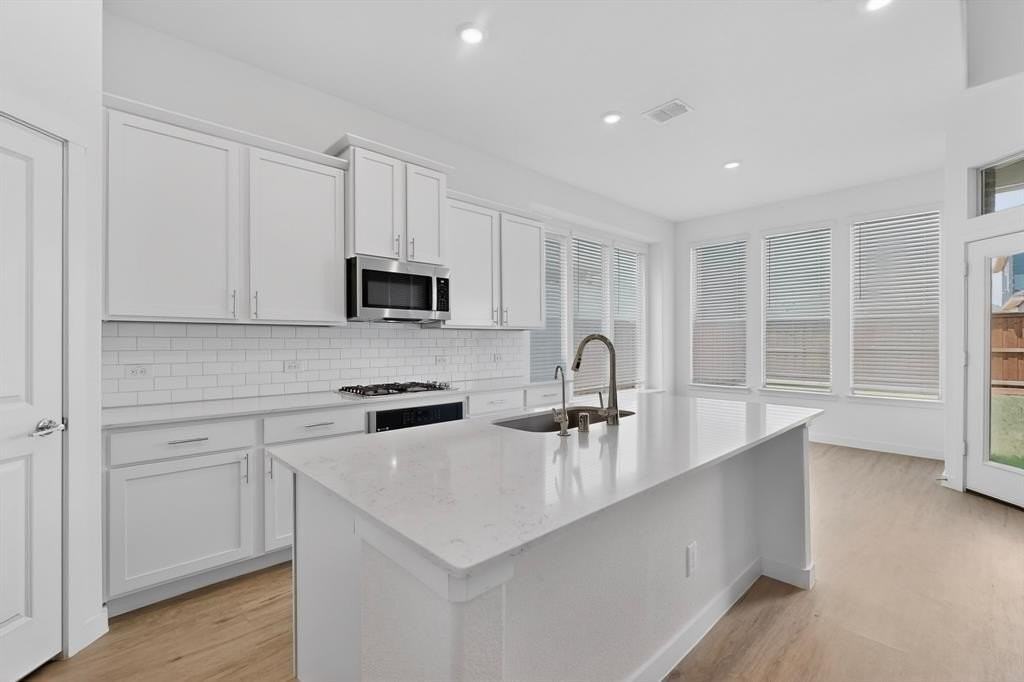 212 Invermore Dr - Photo 7 of 40