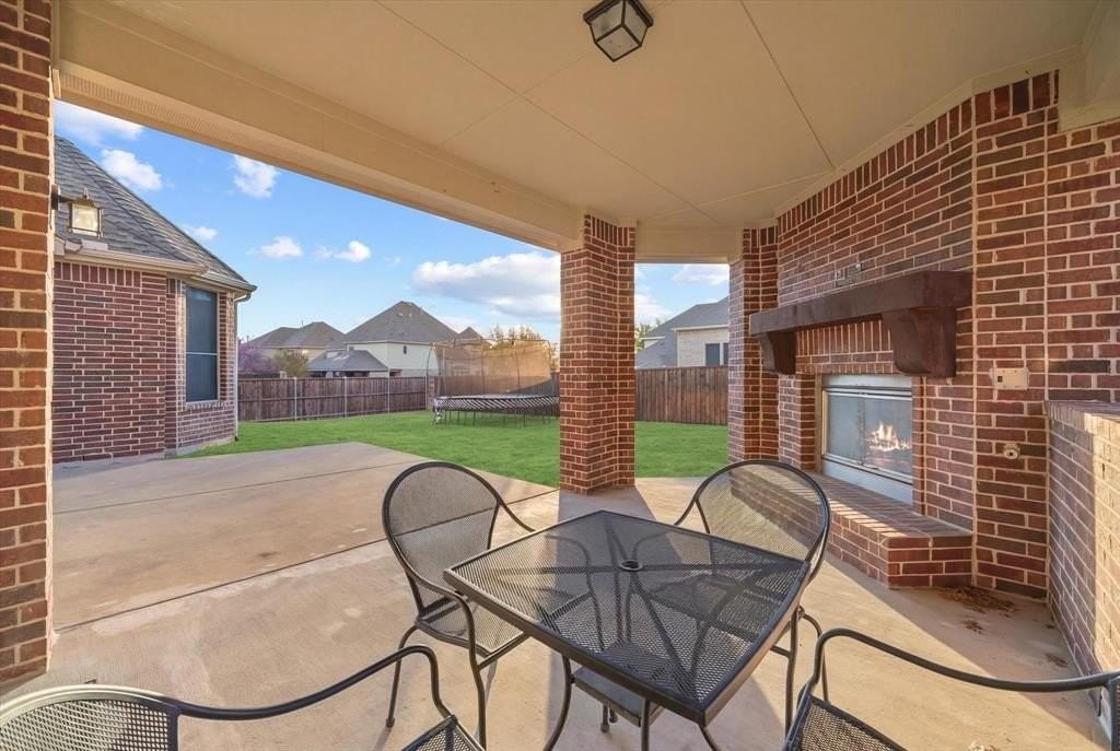201 Chatfield Dr - Photo 3 of 23
