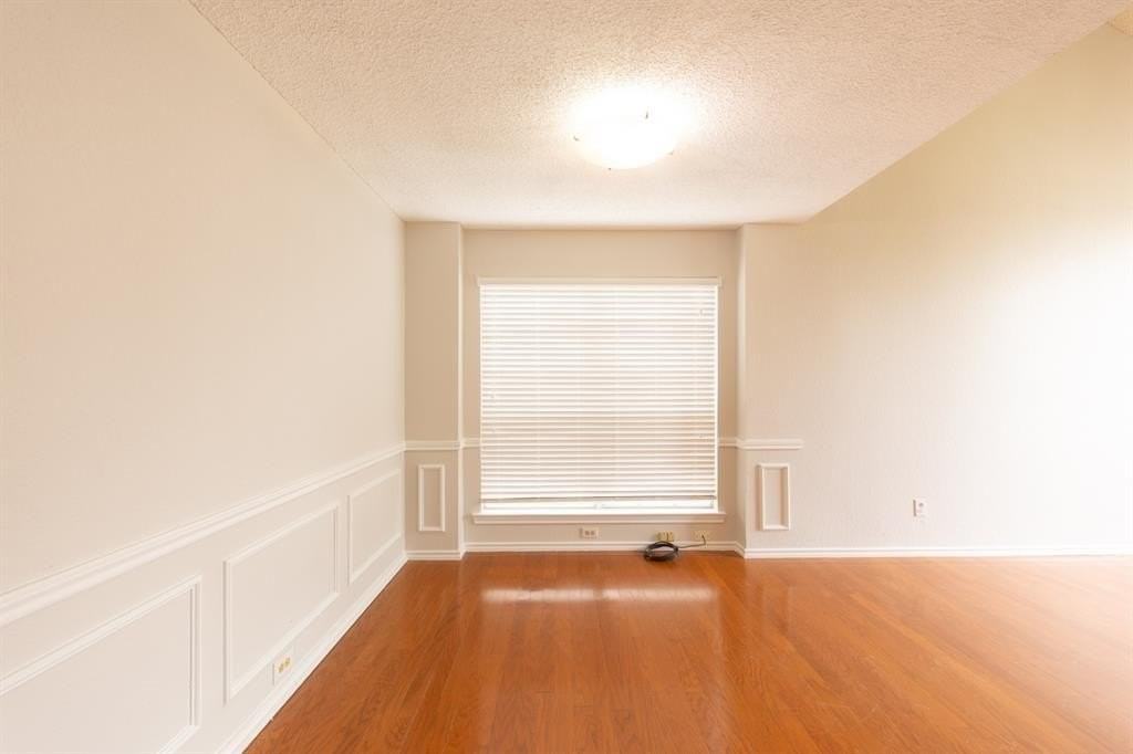 3031 Renaissance Ct - Photo 5 of 18
