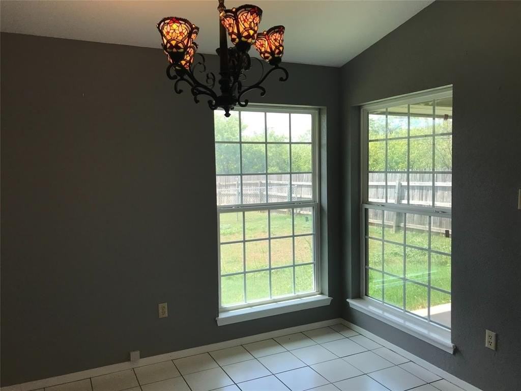 31 Shady Brook Cir - Photo 6 of 16
